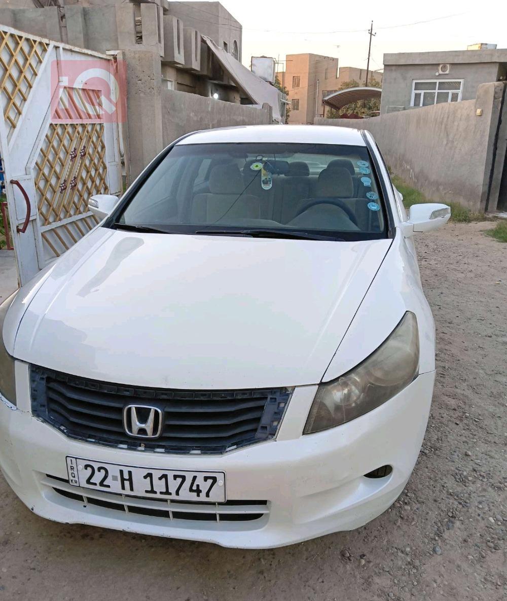 هۆندا ئەکۆرد
